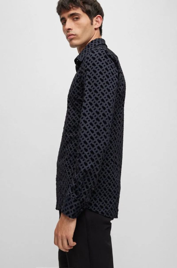 Camisa Preta Slim Fit Com Monogramas Estampados - Imagem 5